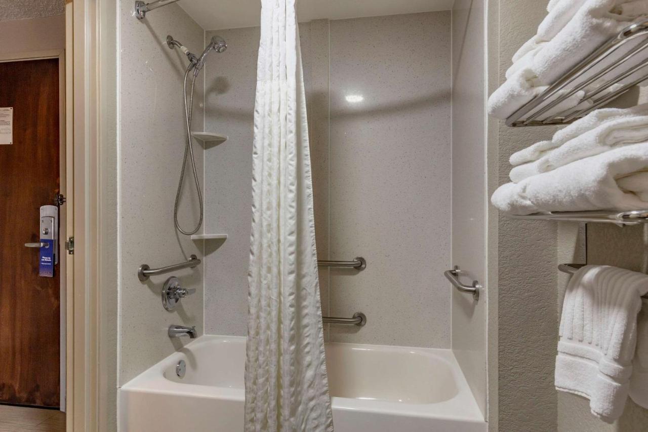 Comfort Suites Pineville - Ballantyne Area Dış mekan fotoğraf