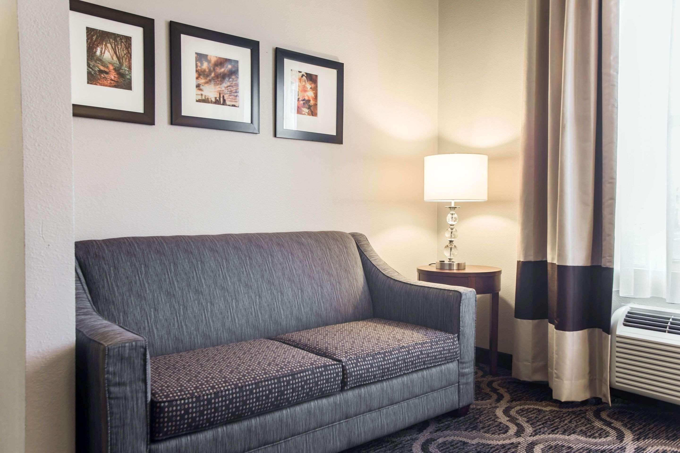 Comfort Suites Pineville - Ballantyne Area Dış mekan fotoğraf