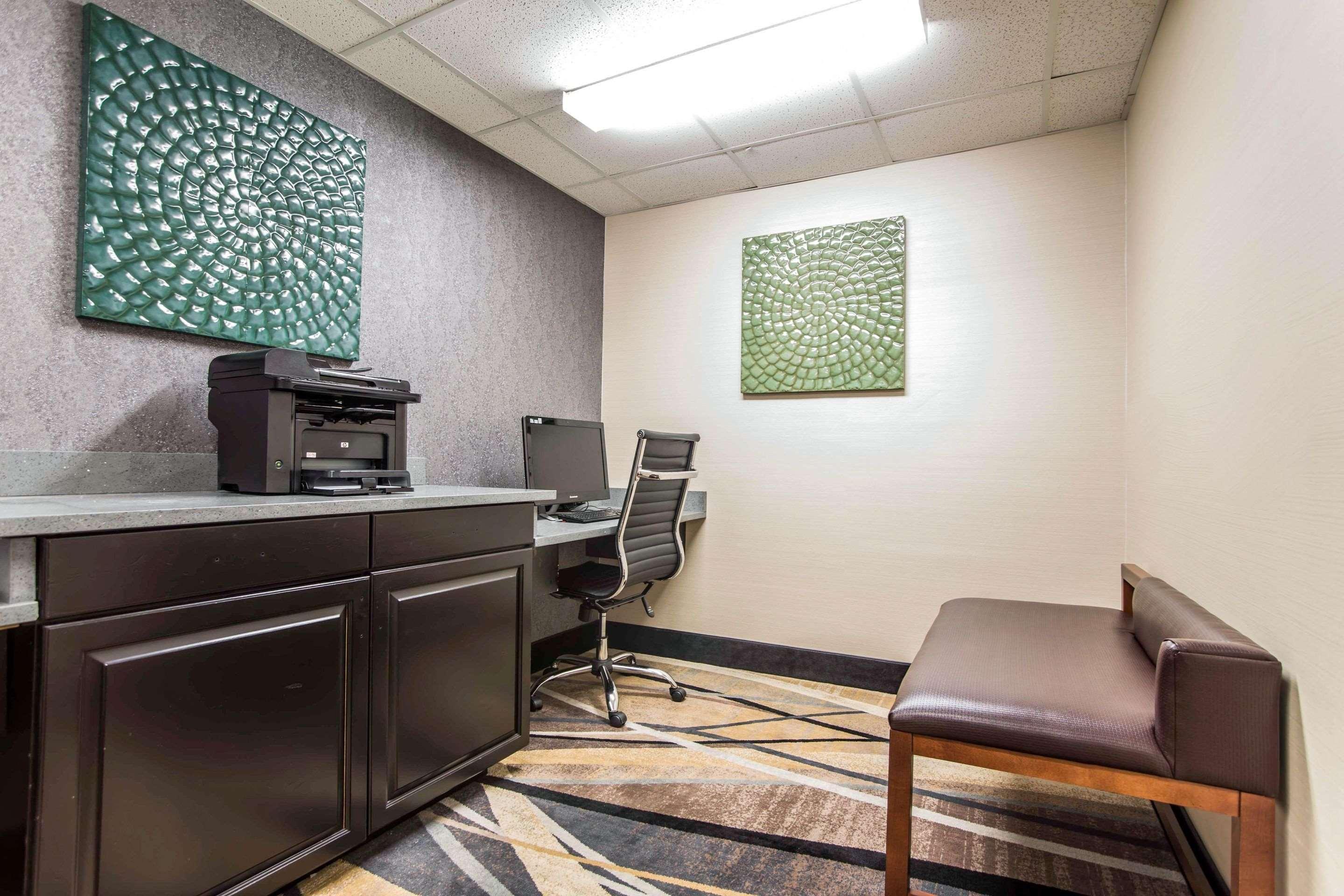 Comfort Suites Pineville - Ballantyne Area Dış mekan fotoğraf
