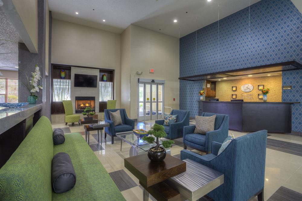 Comfort Suites Pineville - Ballantyne Area Dış mekan fotoğraf