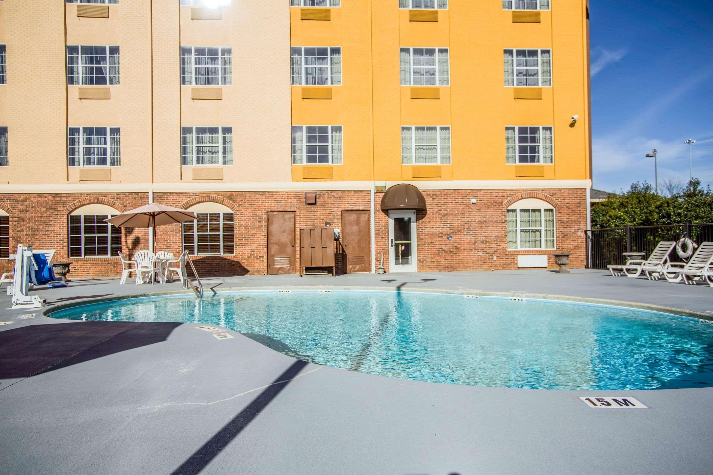 Comfort Suites Pineville - Ballantyne Area Dış mekan fotoğraf