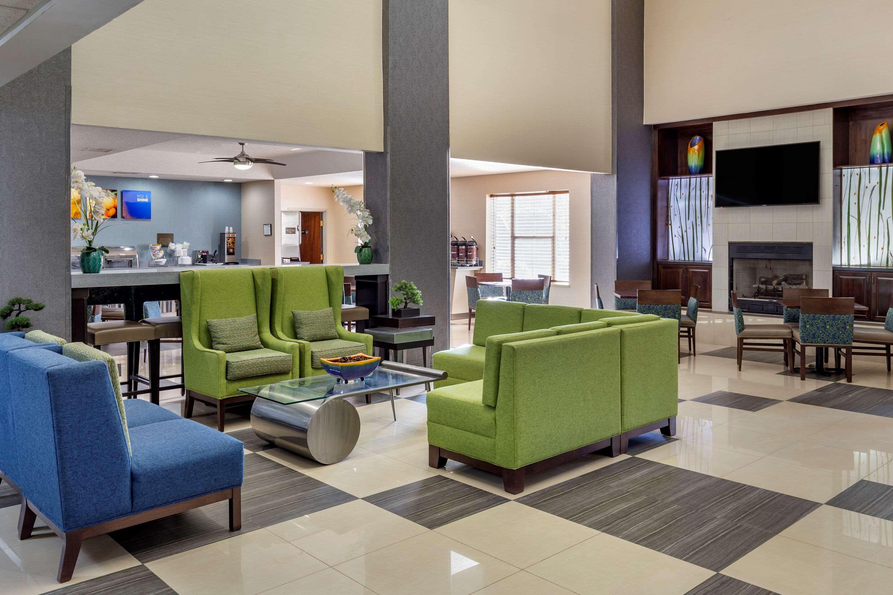 Comfort Suites Pineville - Ballantyne Area Dış mekan fotoğraf